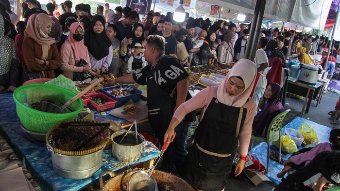 Kemeriahan Pasar Takjil di Berbagai Daerah