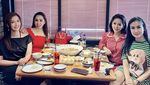 Keseruan Iis Dahlia Saat Makan Bareng Keluarga dan Lesti Kejora