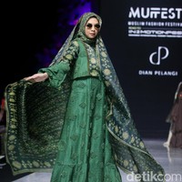 Inilah koleksi terbaru Dian pelangi di acara Muffest 2023, Jakarta, [9/3/2023]. Foto: Mohammad Abduh/Wolipop.