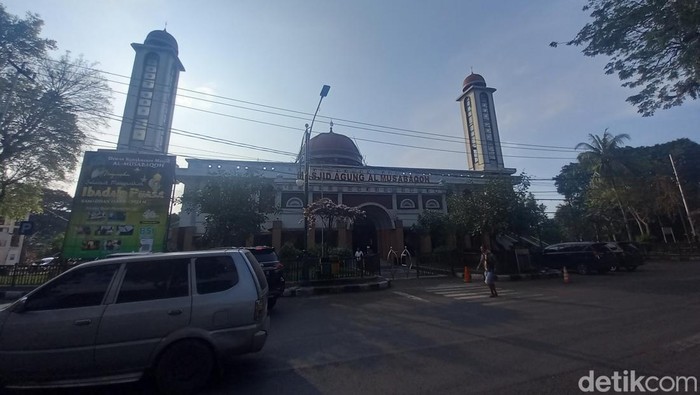 Masjid Al-Musabaqoh atau Masjid Agung Kabupaten Subang siap untuk menggelar salat tarawih