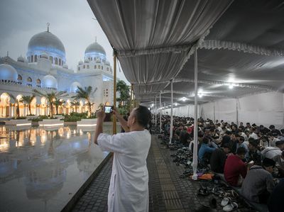 Masjid Sheikh Zayed Solo Jadi Primadona Saat Ramadan