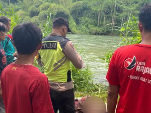 Perempuan di Blitar Ditemukan Tewas di Sungai, Diduga Bunuh Diri