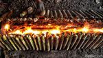 Melihat Proses Pembuatan Lemang, Makanan Khas Ramadan