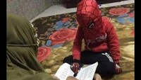 Spiderman aja sudah kembali ke jalan yang benar. Kamu kapan? (Foto: Instagram @growing_up_muslim)