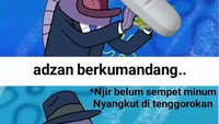 Tenang, detikers. Walaupun azan udah berkumandang, kamu masih tetap bisa minum, kok. (Foto: 1cak.com)