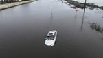 Mobil-mobil Ini Jadi Korban Banjir di California
