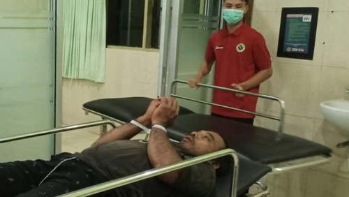 ODGJ yang menganiaya istrinya, I Wayan Nuaba (48), di Banjar Pekandelan, Desa Sangketan, Kecamatan Penebel, saat diamankan sebelum dibawa ke RSJ Bangli pada Rabu (22/3/2023) dini hari.