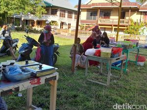 Jajan di Pasar Takjil Barru, Ada Beragam Kue Tradisional-Sembako Murah