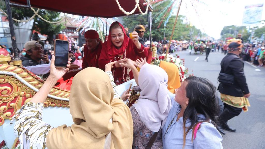 Usai Dugderan, Walkot Semarang Imbau Warga Tak Sahur-Buka Bersama di Jalan Raya