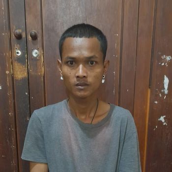 Preman yang  marah-marah tak diberi uang parkir usai ditangkap polisi. (Foto: Istimewa)