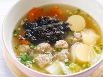 3 Resep Sup Tofu yang Berkaldu Bening Menyegarkan dan Kaya Nutrisi