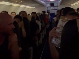 Kemenhub Bakal Inspeksi Pesawat Super Air Jet yang Viral karena AC Mati