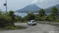 Dari Palembang kami menempuh jalur Lintas Tengah Sumatera via Sekayu, Lubuk Linggau, sampai ke Muara Bungo. Lanjut ke Payakumbuh-Bukittinggi di Sumatera Barat, sampai Danau Toba di Sumatera Utara.