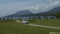 Dari Danau Toba kemudian ke Medan, sampai ke Aceh dan menyeberang ke Pulau Weh untuk menuju Titik Nol Kilometer Indonesia di Sabang.