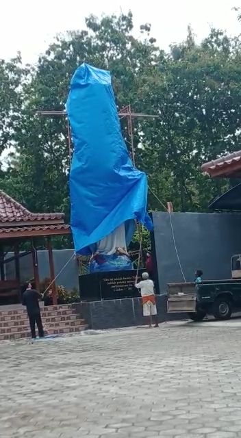 Tangkapan layar video penutupan patung Bunda Maria di Kulon Progo.