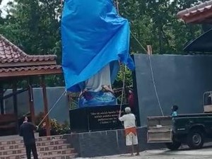 Patung Bunda Maria Kulon Progo Ditutup Terpal: Viral-Salah Narasi