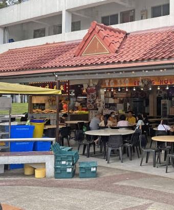 Gegara Ada Tikus di Etalase, Kedai Bebek Panggang Ini Langsung Diboikot!