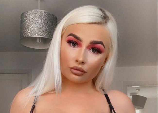 Abigail kini menjalani hukuman minimal 18 tahun penjara di  HMP Eastwood Park, sebuah penjara di Gloucestershire, Inggris. Foto: dok. Instagram/@mitzeelewis