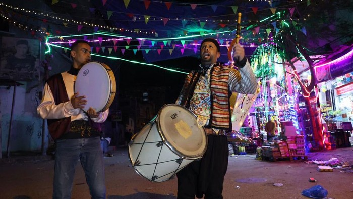 Aksi Penabuh Drum Sahur Ramadan di Gaza Palestinian