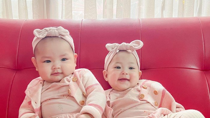 Anisa Rahma Anak kembar Anisa Rahma.
