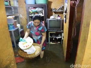 Parahnya Banjir Kota Malang Setelah Diguyur Hujan Deras Selama 1 Jam