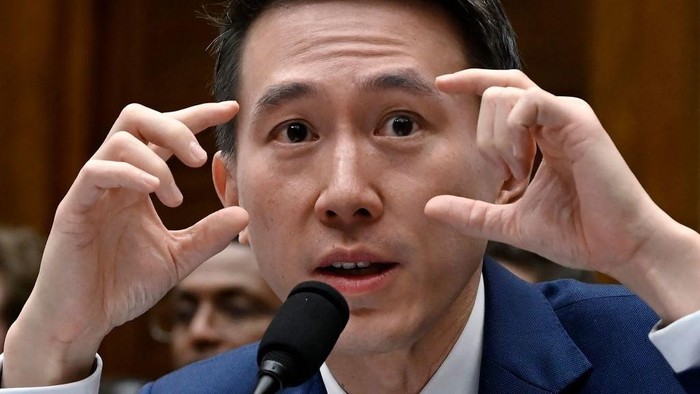 TikTok CEO Shou Zi Chew testifies before the House Energy and Commerce Committee hearing on TikTok: How Congress Can Safeguard American Data Privacy and Protect Children from Online Harms, on Capitol Hill, March 23, 2023, in Washington, DC. (Photo by OLIVIER DOULIERY / AFP) (Photo by OLIVIER DOULIERY/AFP via Getty Images)