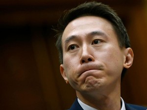 Profil Shou Zi Chew, Anak Kuli yang Jadi CEO Tiktok