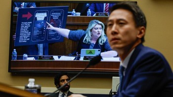 Perwakilan Kat Cammack, seorang Republikan dari Florida, berbicara selama sidang Komite Energi dan Perdagangan DPR di Washington, DC, AS, pada Kamis, 23 Maret 2023. CEO TikTok menghadapi pertanyaan tajam tentang hubungan aplikasi dengan perusahaan induknya di China Foto: Getty Images/Chip Somodevilla