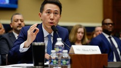 CEO TikTok Di-roasting DPR AS, Dituding Antek China