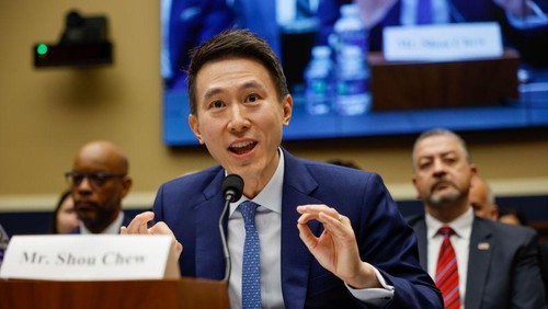 WASHINGTON, DC - MARCH 23: TikTok CEO Shou Zi Chew testifies before the House Energy and Commerce Committee in the Rayburn House Office Building on Capitol Hill on March 23, 2023 in Washington, DC. The hearing was a rare opportunity for lawmakers to question the leader of the short-form social media video app about the companys relationship with its Chinese owner, ByteDance, and how they handle users sensitive personal data. Some local, state and federal government agencies have been banning use of TikTok by employees, citing concerns about national security. (Photo by Chip Somodevilla/Getty Images)