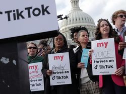 Aksi Demo di DPR AS Minta TikTok Jangan Dilarang