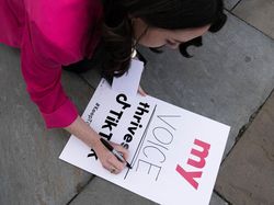 Aksi Demo di DPR AS Minta TikTok Jangan Dilarang