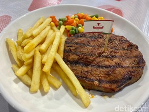 Di Pusat Kuliner G Town Square Bisa Buka Puasa dengan Steak hingga Claypot