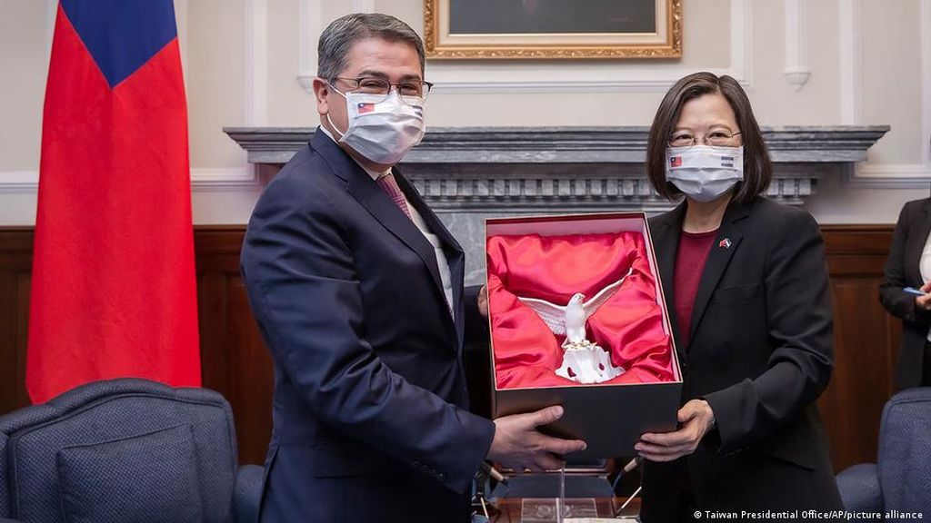Taiwan Bersiap Kehilangan Pengakuan Honduras yang Digaet China