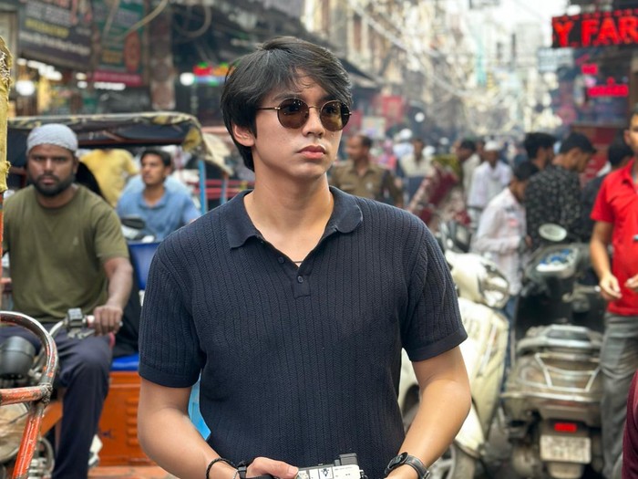 Ekhsan saat membuat syuting video klip di India.