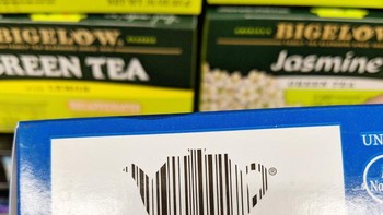 Kemasan produk teh, barcodenya gambar teko. Foto: Dok. sadanduseless