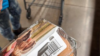 Kemasan produk telur, berbentuk rumah peternakan ayam. Foto: Dok. sadanduseless