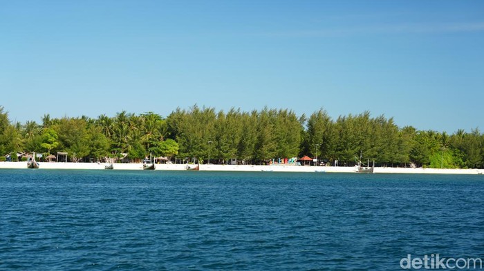 Gili Iyang Pantai