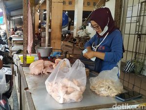 Harga Cabai Rawit dan Daging Ayam di Pasar Bantul Meroket