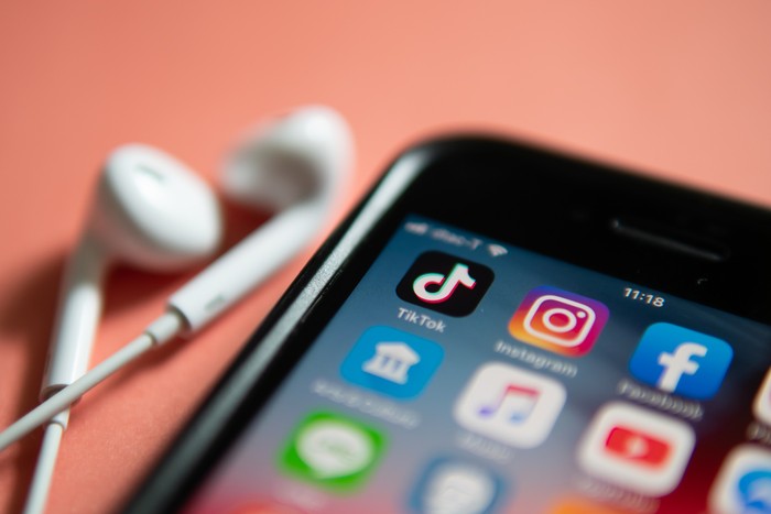 Ilustrasi Aplikasi TikTok