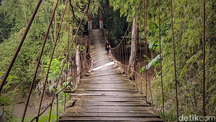jembatan desa di bojonegoro