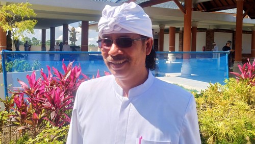 Jro mangku pemucuk Pura Agung Besakih Gusti Mangku Jana.