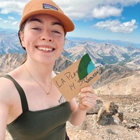 Untuk kalian yang aku cintai, aku minta maaf aku tidak bisa jadi lebih kuat. Untuk orang-orang yang telah memberiku segalanya. Aku minta maaf usahaku tidak berbalas. Tolong mengerti bahwa kepergianku bukan refleksi dari kalian tapi hasil dari ketidakmampuanku menjadi diri sendiri yang lebih baik, ujar Kayleigh.Foto: Instagram @ hayitskay97