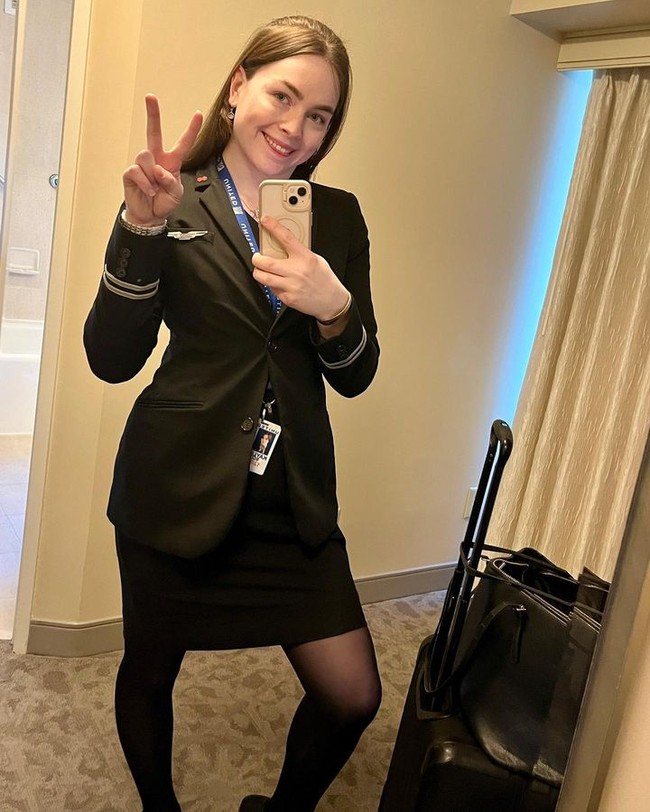 Kayleight Scott yang dikenal sebagai pramugari transgender ditemukan meninggal bunuh diri. Sebelum menghembuskan napas terakhir, Kayleigh sempat mengunggah curhatannya di Instagram. Ia mengaku meminta maaf karena sudah mengecewakan banyak orang.Foto: Instagram @ hayitskay97