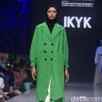 Inilah koleksi Artkea Stripes & IKYK di Muslim Fashion Festival 2023. Foto: Mohammad Abduh/Wolipop.