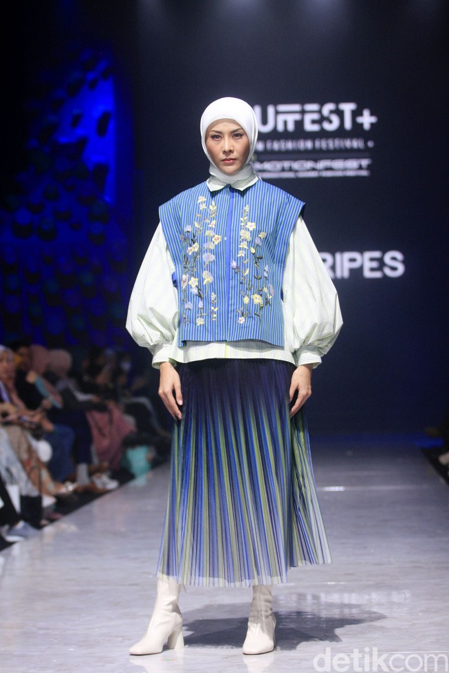Inilah koleksi Artkea Stripes & IKYK di Muslim Fashion Festival 2023. Foto: Mohammad Abduh/Wolipop.