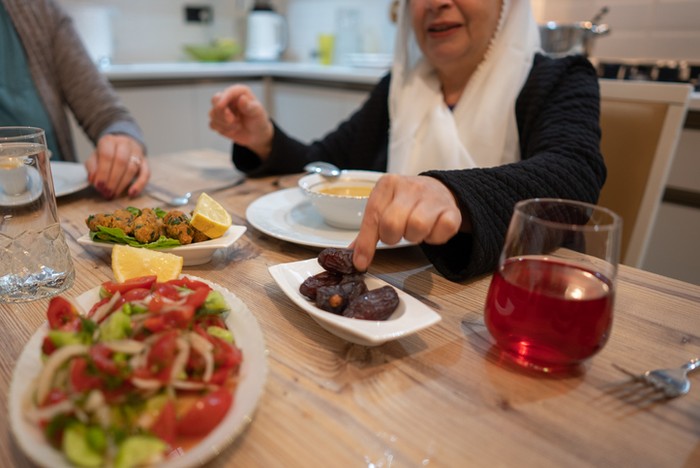 5 Makanan yang Cocok Disantap Saat Sahur Agar Sehat Berpuasa Seharian