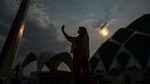 Potret Masjid Al Jabbar Jadi Spot Ngabuburit Favorit di Bandung