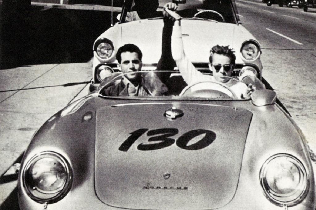 Mobil Porsche Spyder James Dean berjuluk The Little Bastards.