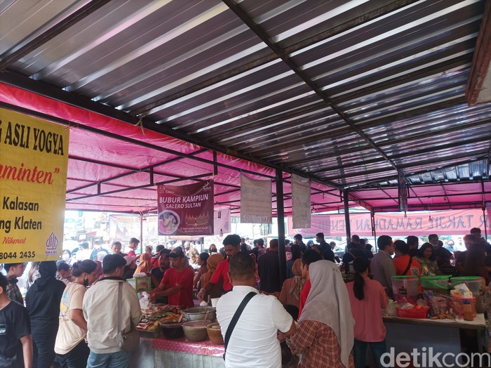 Pasar Takjil Benhil
